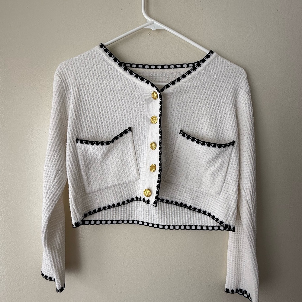 Elegant Cropped White Cardigan with Black Trim